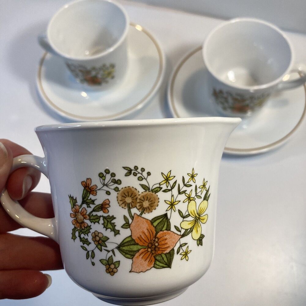 Vintage Corelle Indian Summer Tea set With Creamer Cup: 5 Pieces Cups Saucers